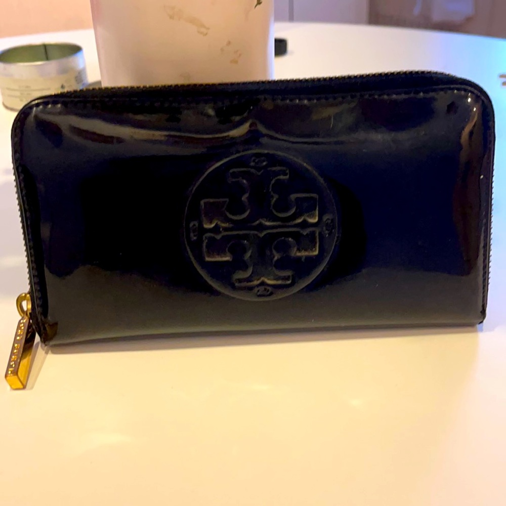 Tory Burch black wallet
